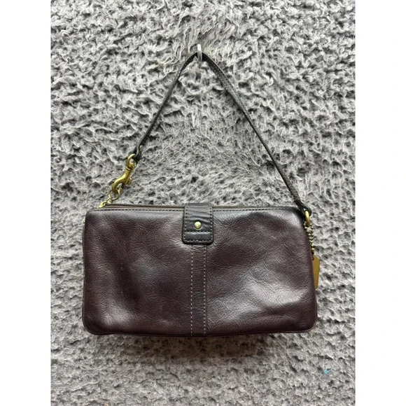 Vintage Coach Legacy Women's Double Turn Lock & Buckle Leather‎ Wristlet Brown